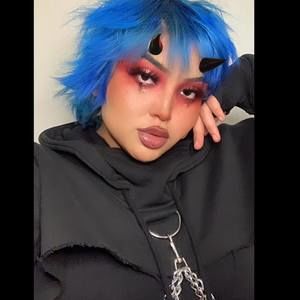 Meet your Posher, Eve